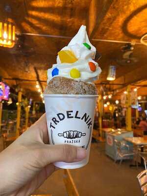 Trdelnikcln Rolling Bakery