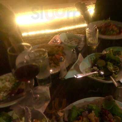 Zinc Comfort Food & Bar