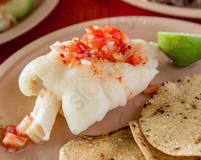 Duros Y Guacamayas Hernández.