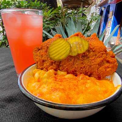 Hot Mamma's Kitchen & Hot Chicken