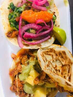 El Trompo Tacos
