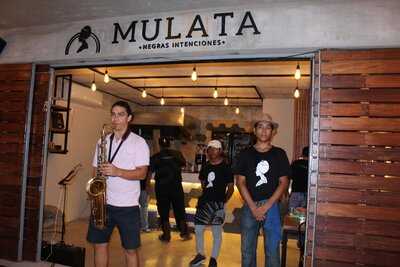 Mulata Pizzería
