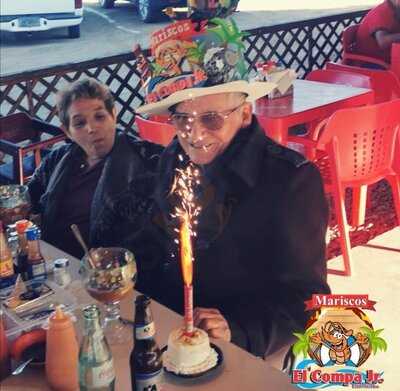 Mariscos El Compa Jr