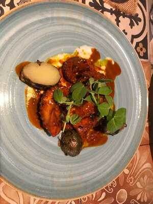 Agua De Mar Restaurante & Wine Bar