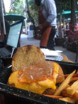 Bff, Burgers, Fondue & Fries