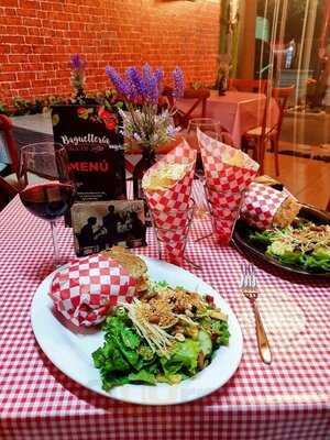 Bagueteria Pan Y Pesto