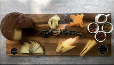 Pan Y Queso Raclettería