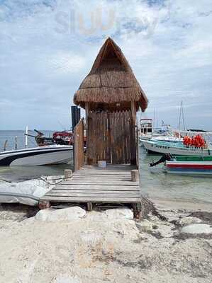 Pacho's Club Nautico