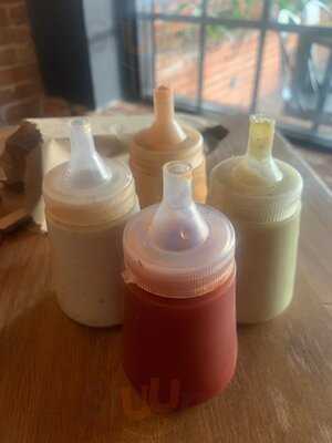 Mu. Burgerhouse Av. Nader