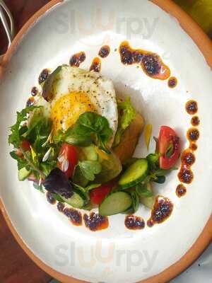 Belial Coctelería & Cocina