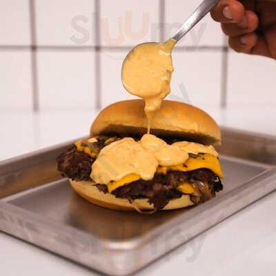 Bun Sliders & Shakes