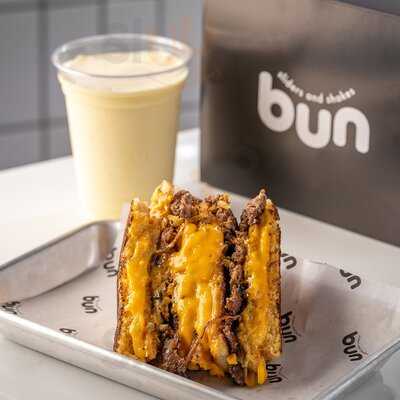 Bun Sliders & Shakes