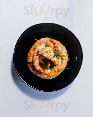 La Corriente Cevichería + Nais - Cacho