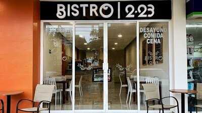 Bistro 223