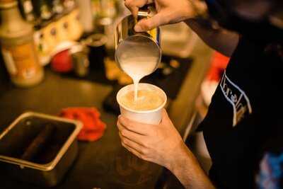 Flor Latte Floreria - Cafe