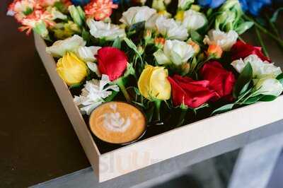 Flor Latte Floreria - Cafe