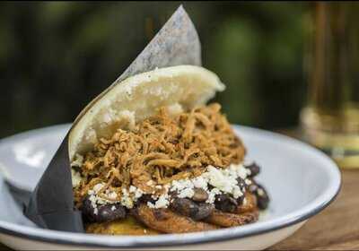 Orale Arepa Roma Norte