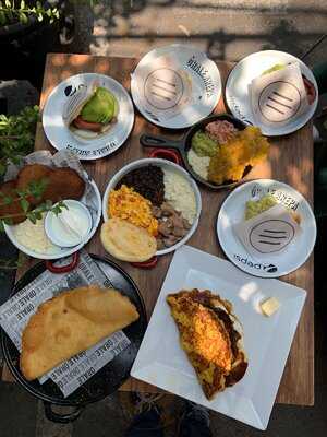 Orale Arepa Roma Norte