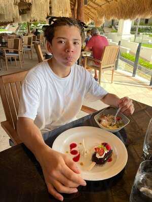 Hana Polynesian Grill