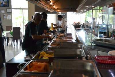 Guacamayas Restaurant - Bar