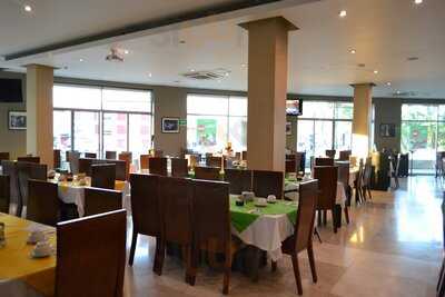 Guacamayas Restaurant - Bar