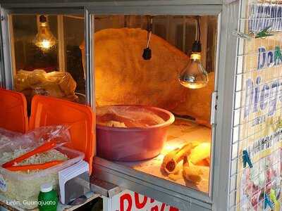 Duros Y Guacamayas Don Diego