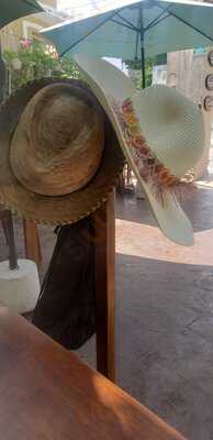 Carolin Cacao Cafe & Gelato