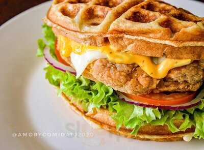 Amor & Comida: Café Bistro Tj