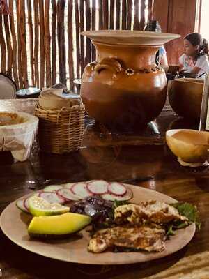 Aldea Xbatun Cocina Ancestral