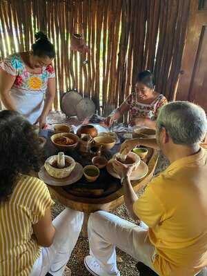 Aldea Xbatun Cocina Ancestral