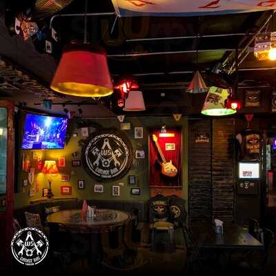 Ws Garage Bar