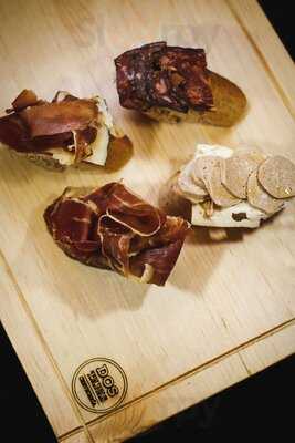 Dos Tapas Cervecería