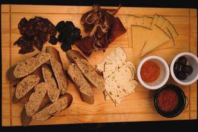 Dos Tapas Cervecería