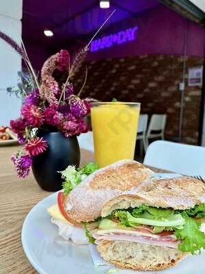 Haru By Day Café