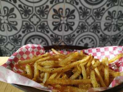 Reginni Pizza De Horno