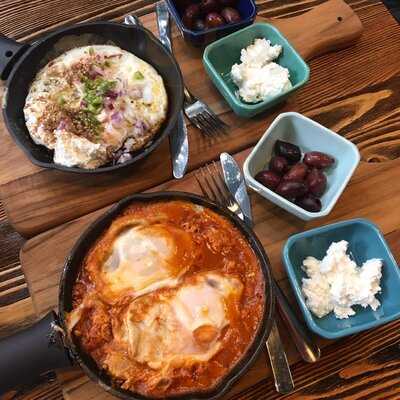 Craving Knafeh, Middle East Sweets