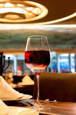 Saks Oasis Coyoacán