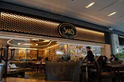 Saks Oasis Coyoacán