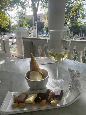 Casa T'ho Concept House