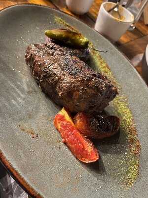 Jardín Secreto Asador Argentino