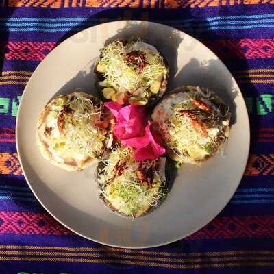 La Puerta De Quetzalcoatl