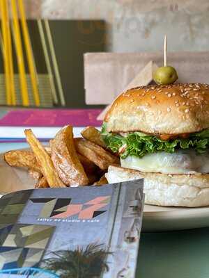 Taller 62 Studio/cafe