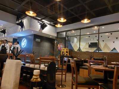 Asaderos Grill Plaza Universidad