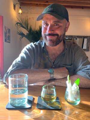 Borikén Ron Y Tapas