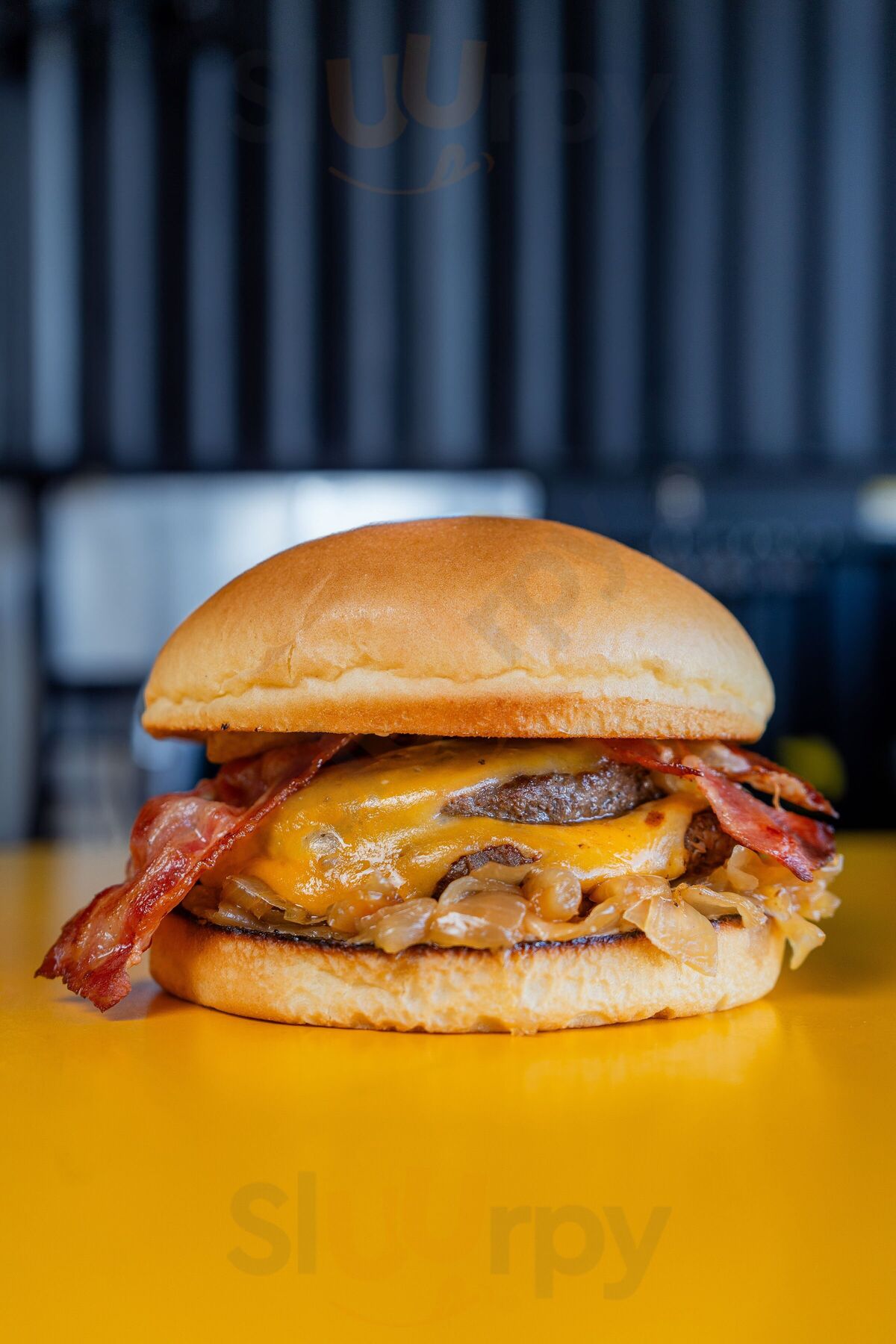 Hebreos Burger