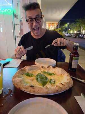 Barrio Napoli Pizzeria