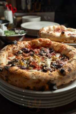 Barrio Napoli Pizzeria