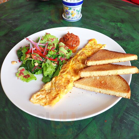 Alma Restaurant