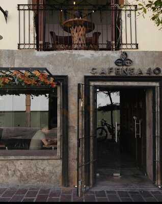 Cafenea 40