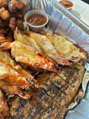 Los Lujos Del Muchacho